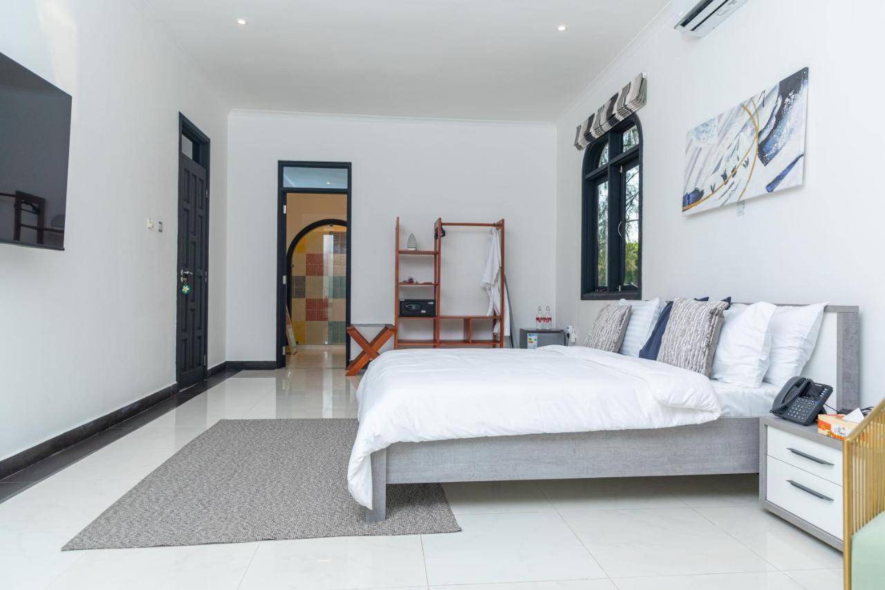 Upendo Boutique Hotel, Dar Es Salaam Buitenkant foto