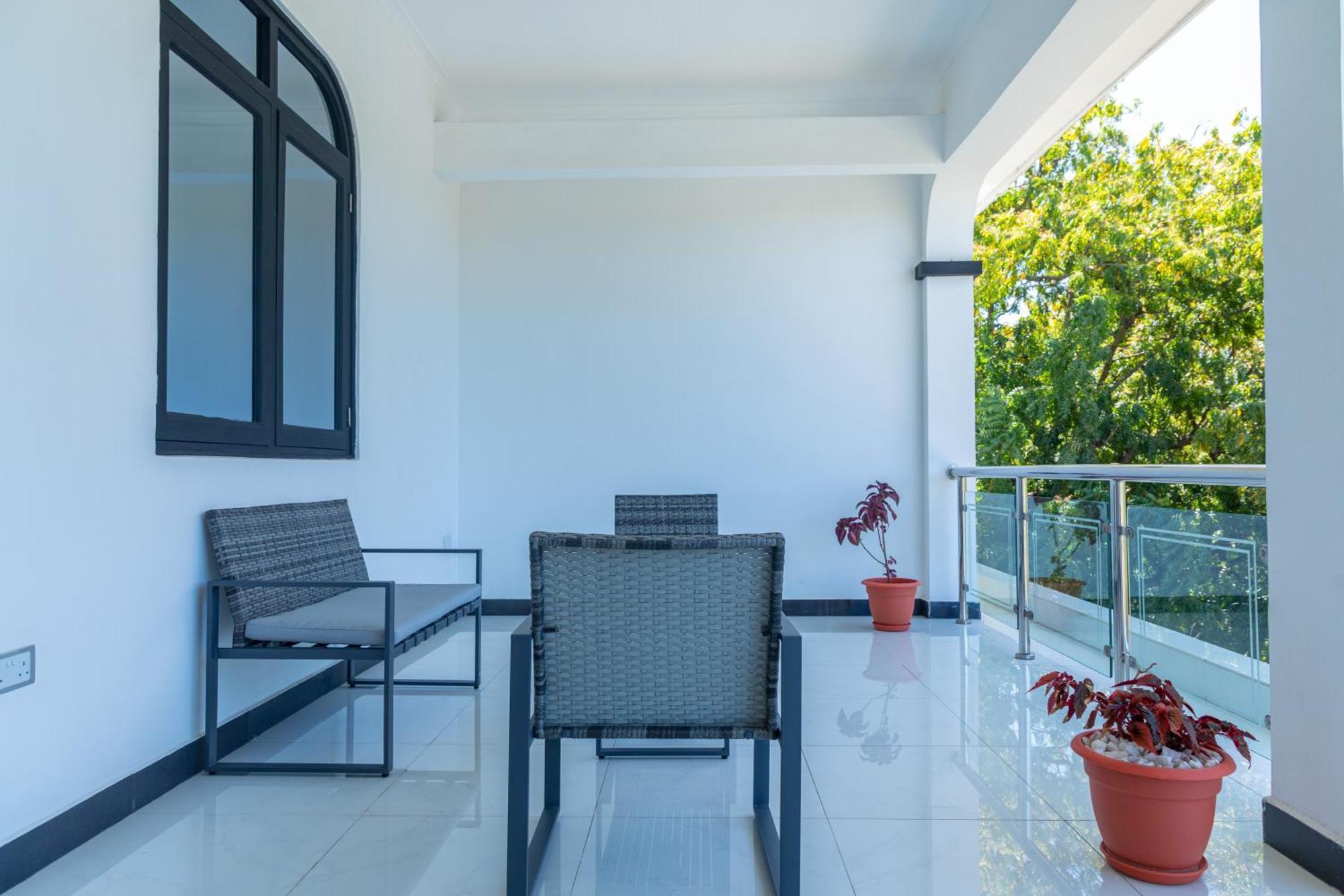 Upendo Boutique Hotel, Dar Es Salaam Buitenkant foto